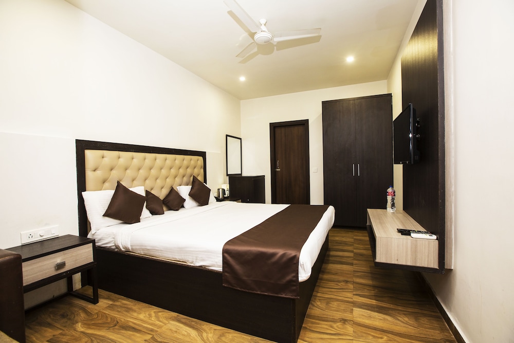 Standard Room, Multiple Bedrooms, Garden View photo 3