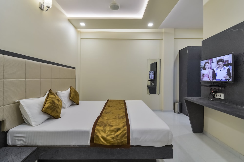 Superior Deluxe Room - Photo 1