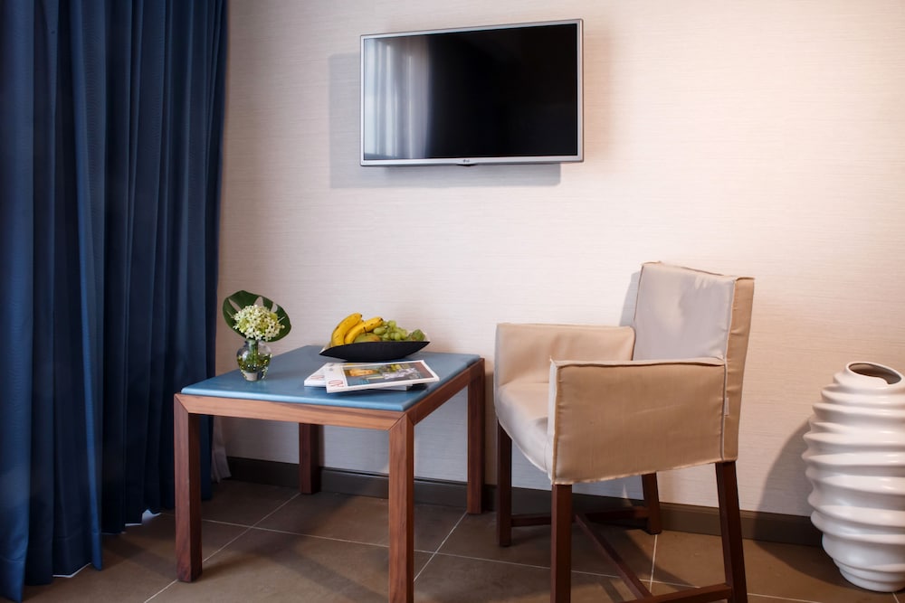 Standard Single Room, City View photo 2