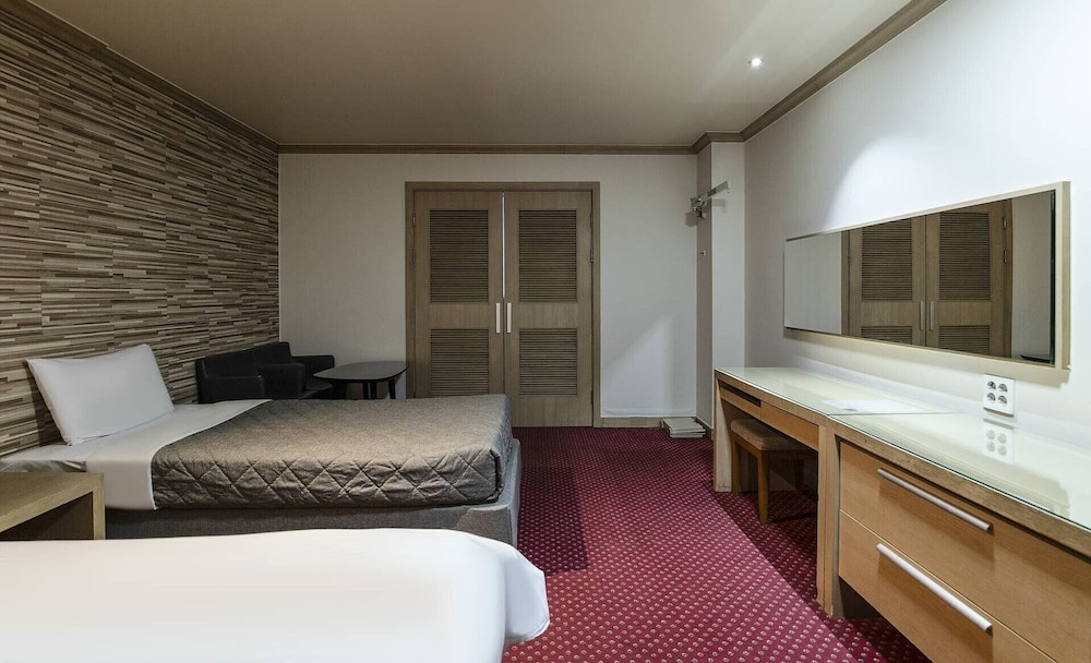 City Twin Room photo 3