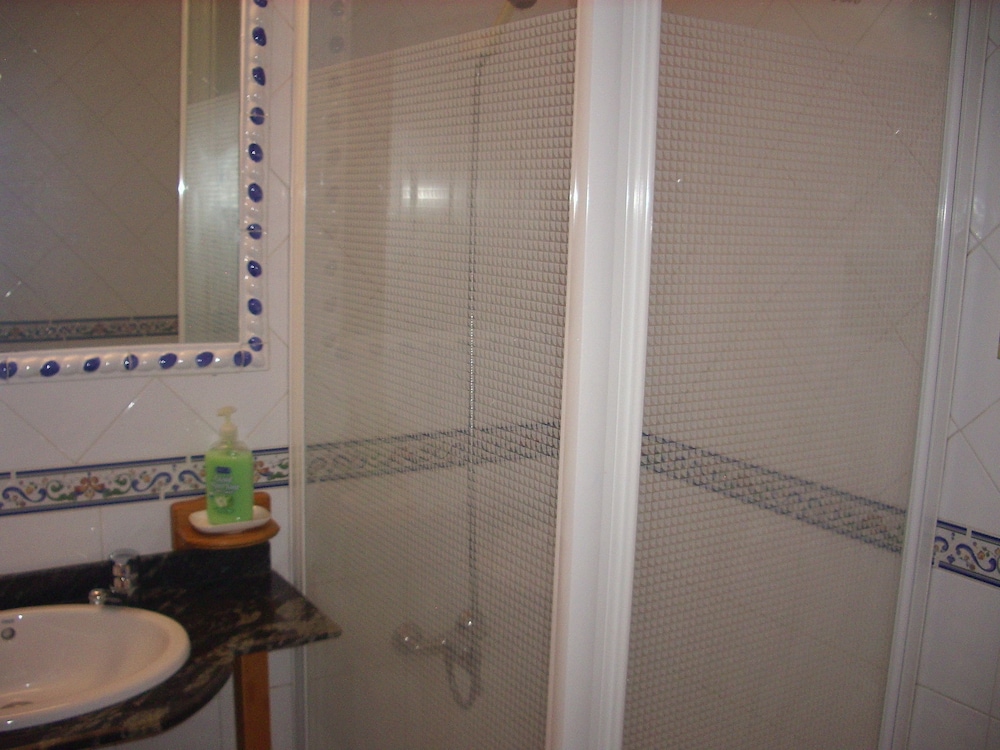 Double Room, 2 Twin Beds photo 3