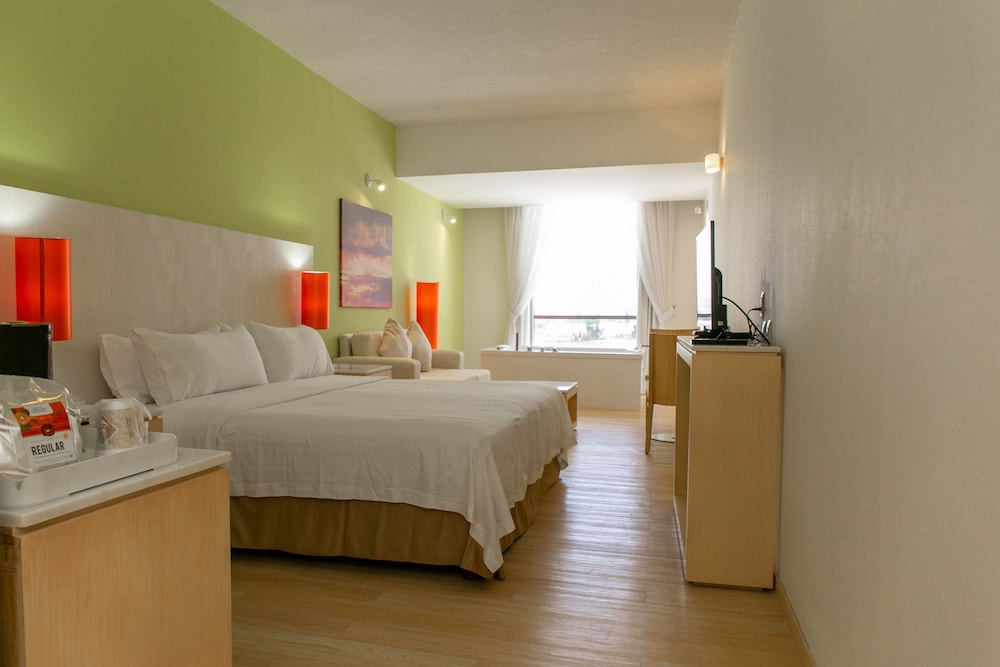 Superior Room, 1 King Bed with Sofa bed photo 1