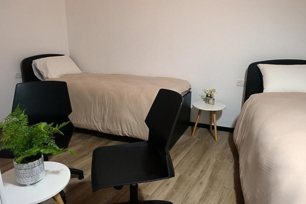 Basic Room photo 2