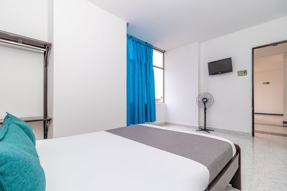 Fan Double Room photo 3