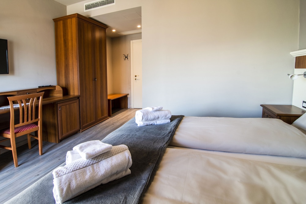 Comfort Room photo 2