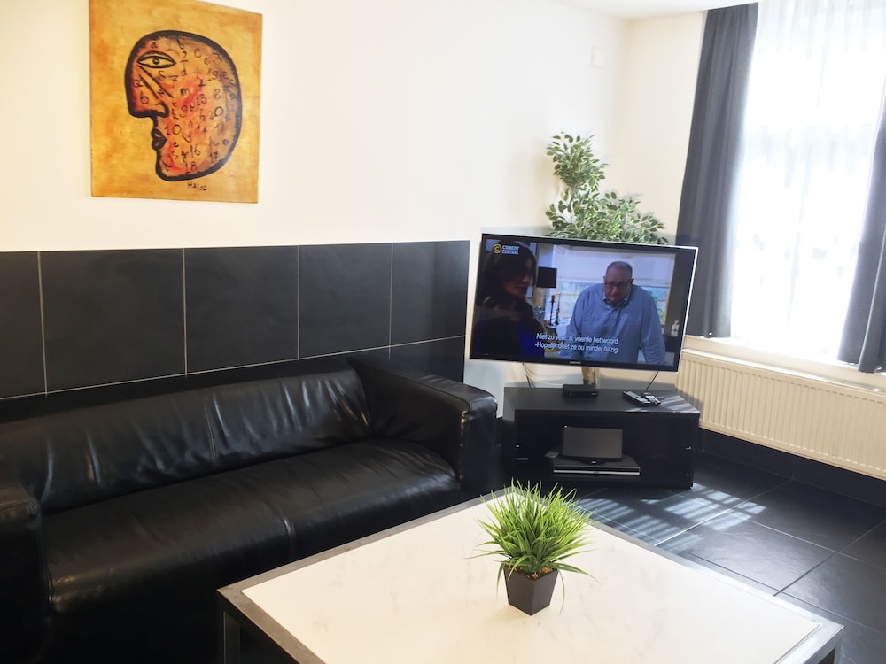 Apartment, 3 Bedrooms, Balcony photo 1