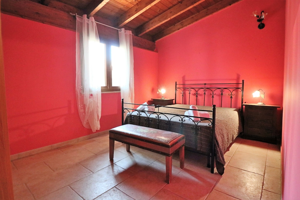 House, 2 Bedrooms (Sax ) photo 2