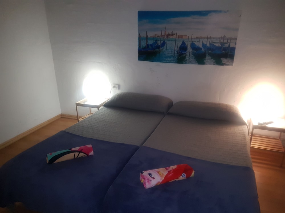 Basic Double Room photo 3