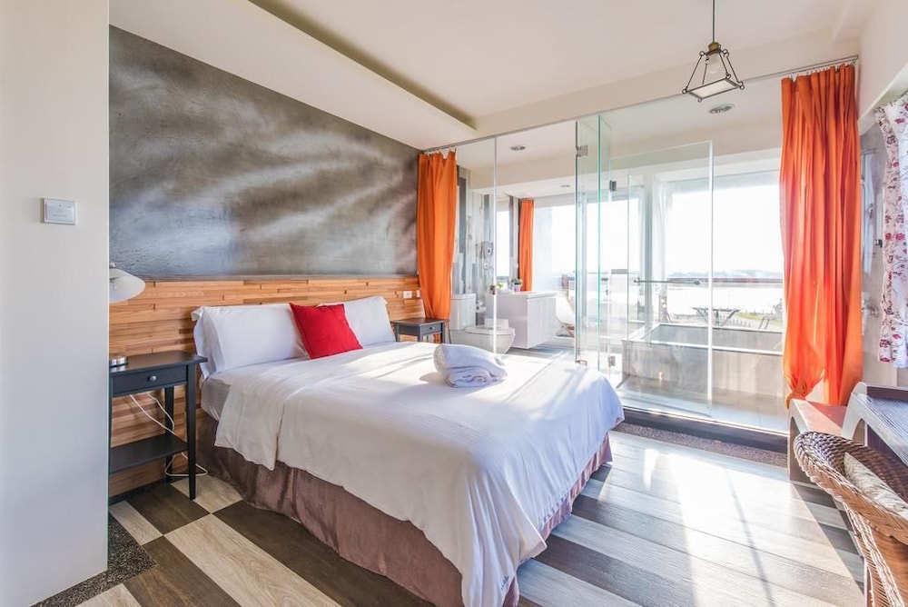 Double room with sea view without bathtub (with balcony and plunge pool) photo 1