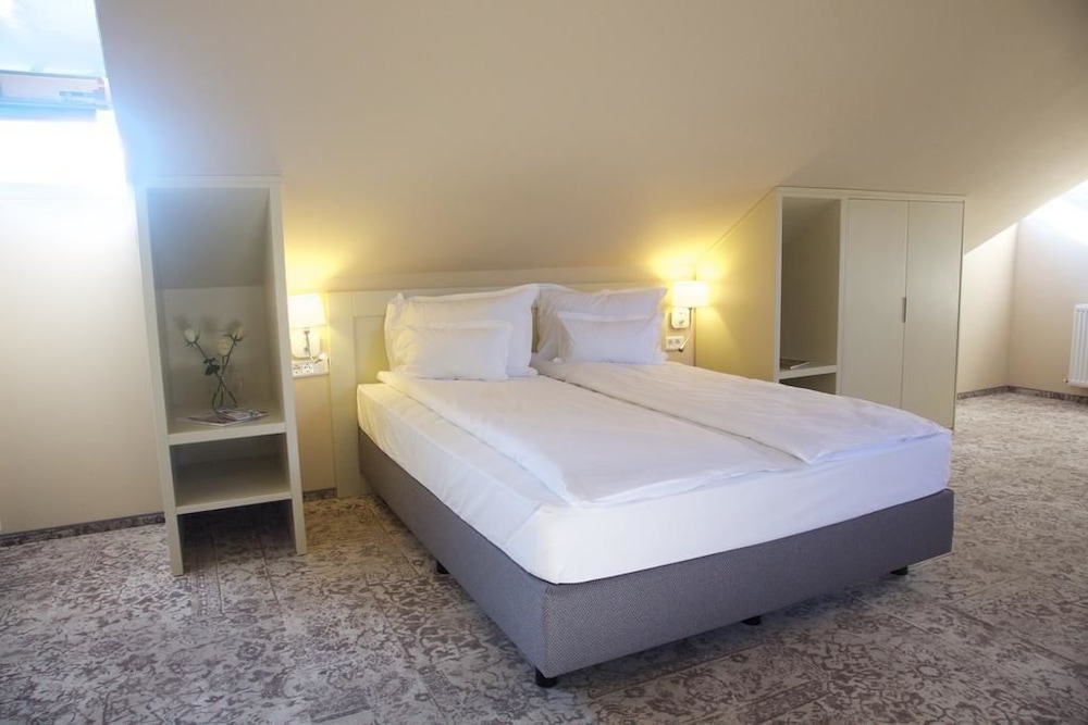 One-Bedroom Suite photo 3