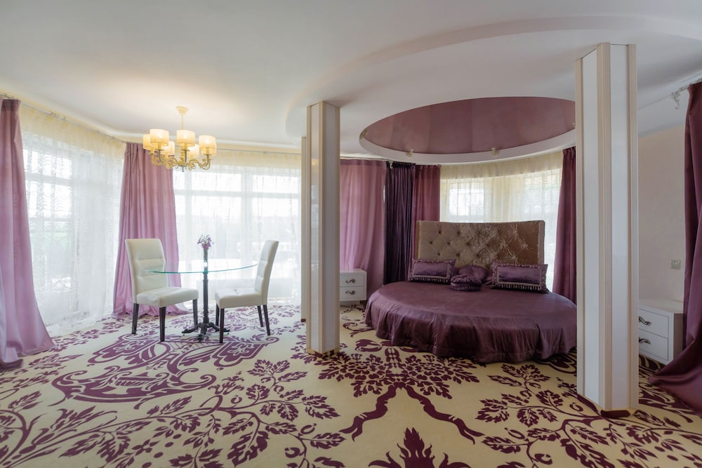 Grand Room photo 1