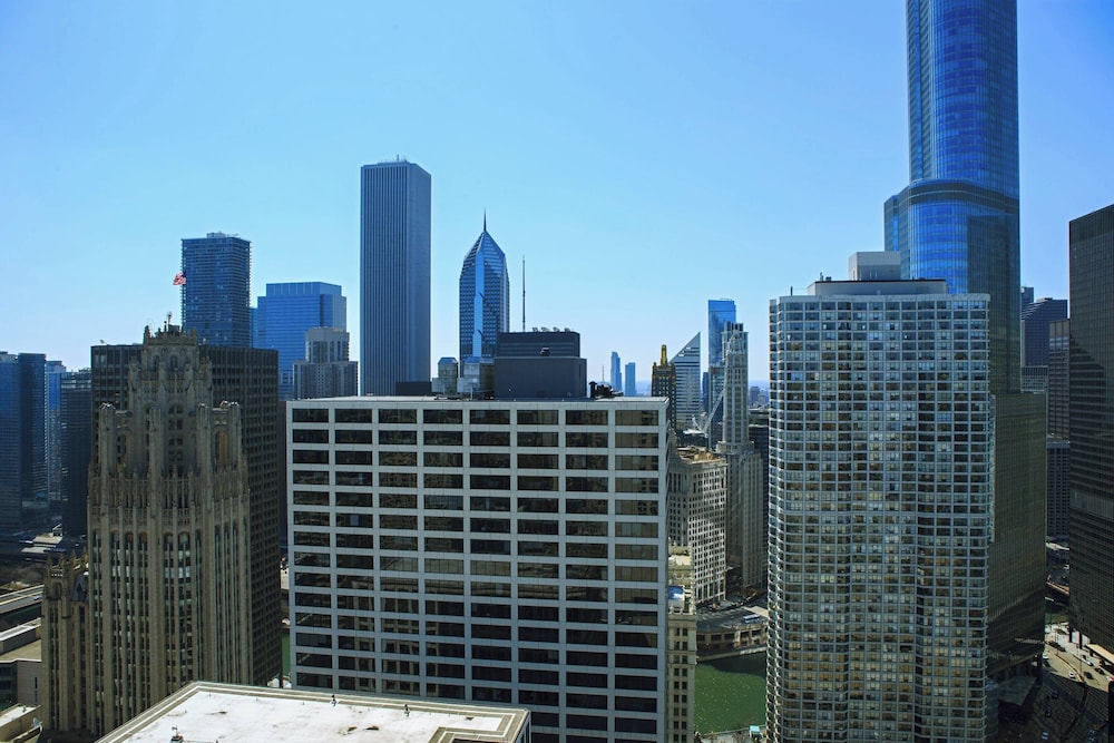 Suite, 1 Bedroom, City View - Photo 3