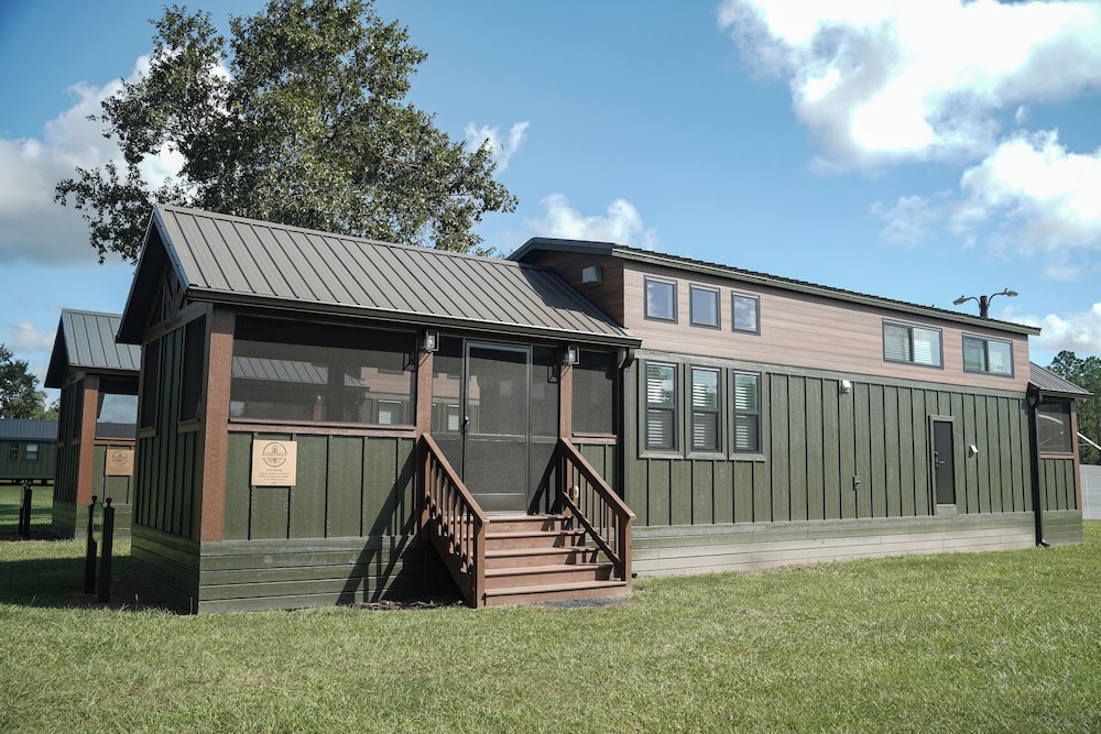 Premium Cabin, 2 Bedrooms, Pets Allowed