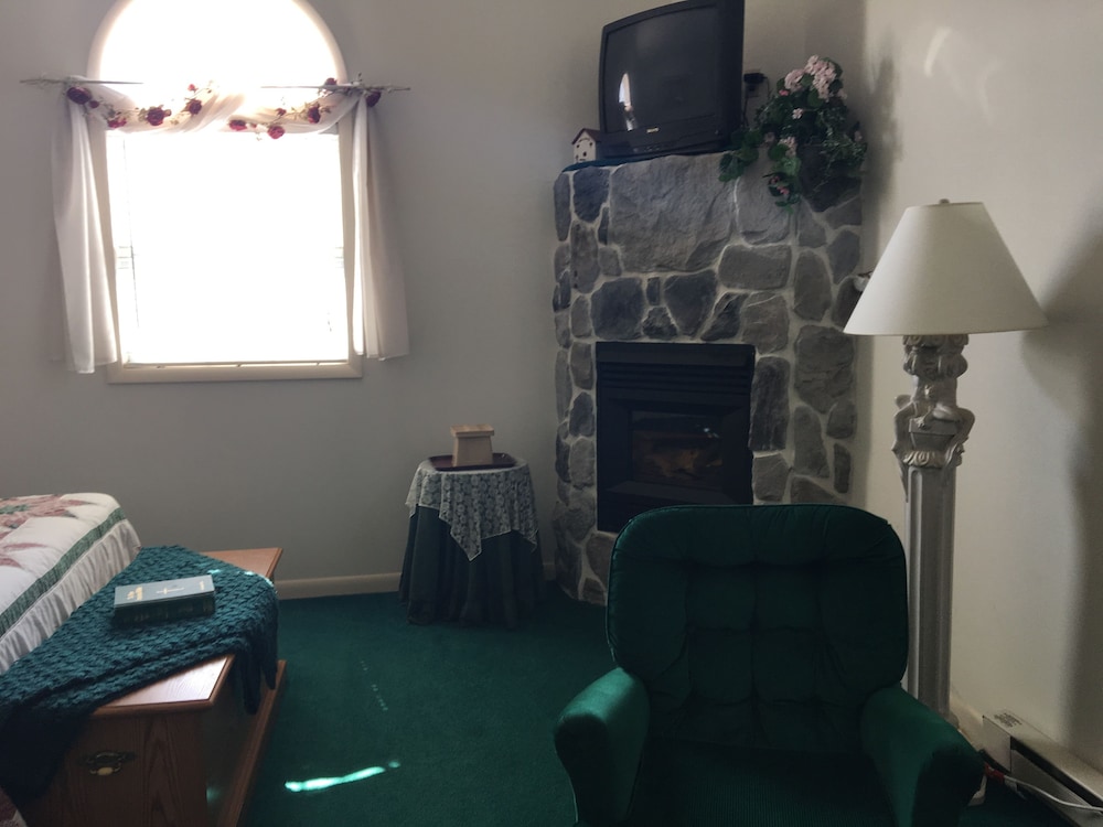 Gabriel Room