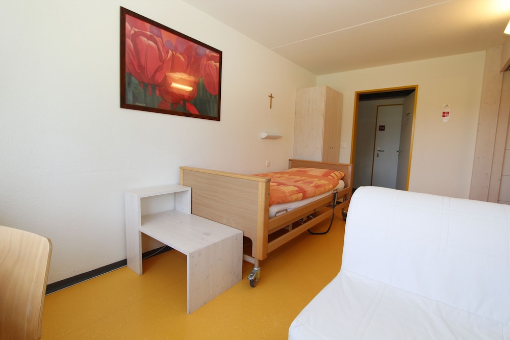 Classic Single Room, 1 Bedroom, Accessible, Park View photo 2