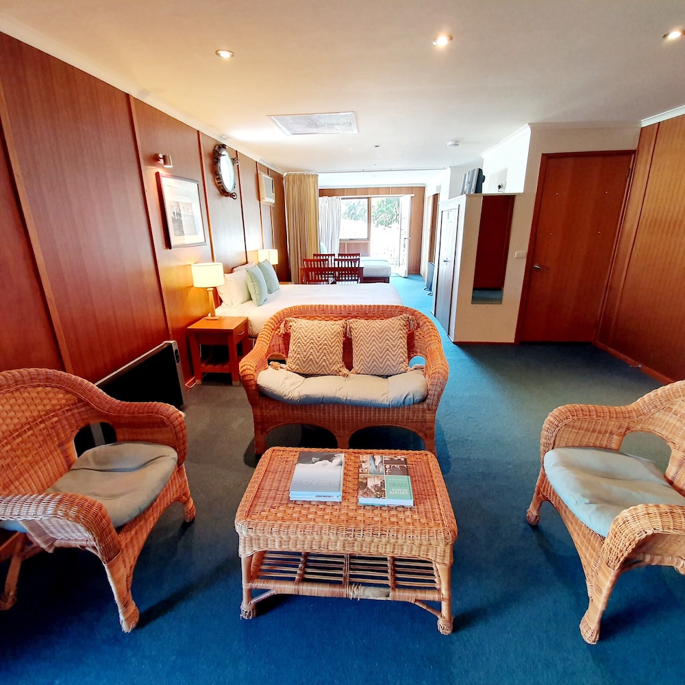 Lighthouse Suite (Motel)