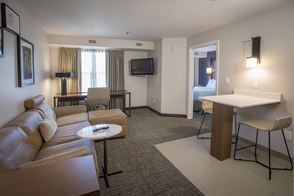 Suite, 1 Bedroom (Hearing Accessible) photo 1