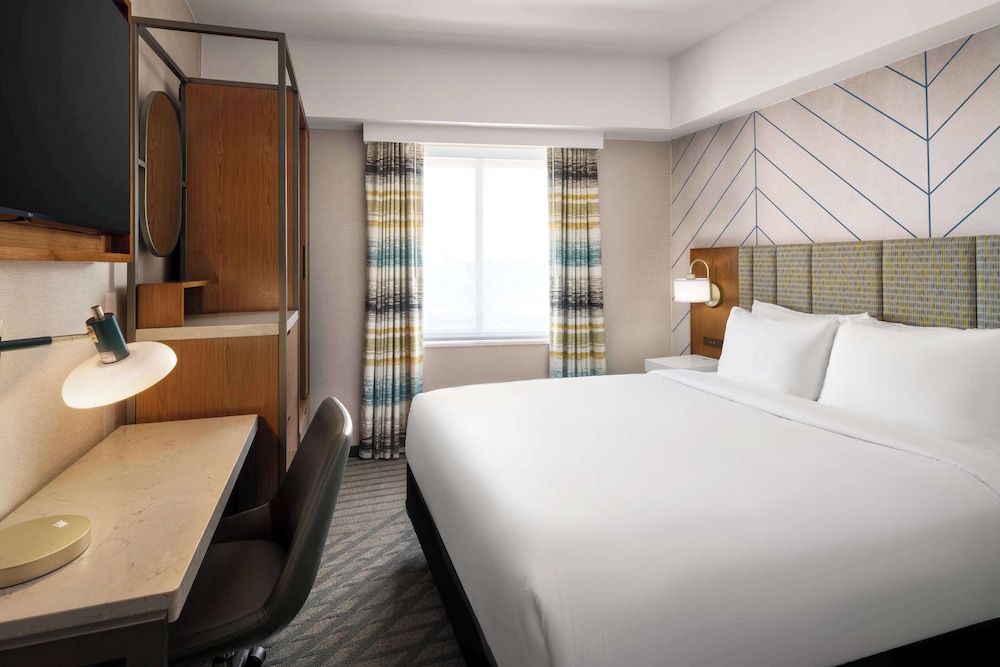 Standard Room, 1 Queen Bed, Non Smoking