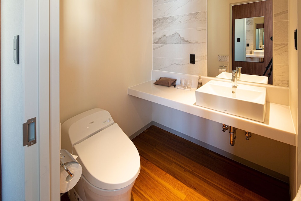 Standard Twin Room, Non Smoking - Photo 2