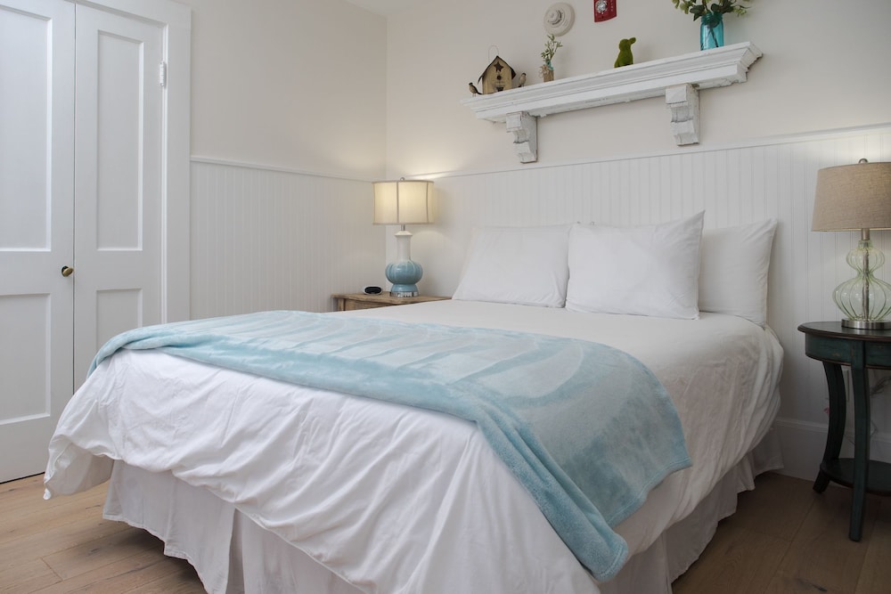 Studio 1 Double bed or 2 Single Beds photo 3