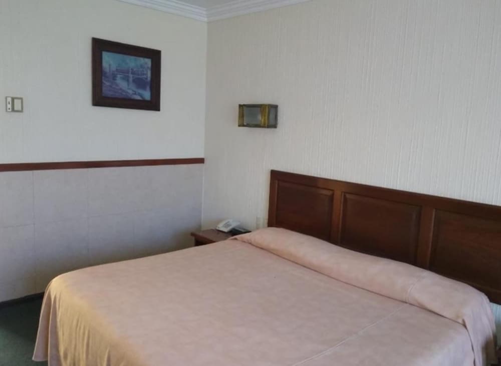 Executive Room photo 2