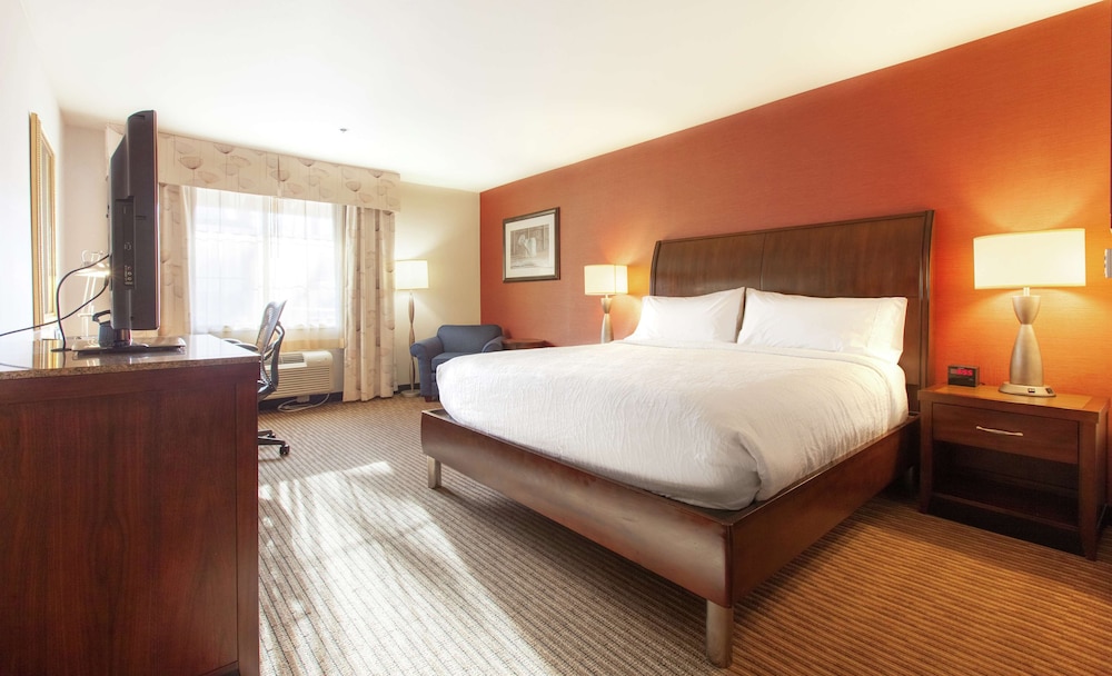 Room, 1 King Bed - Photo 2