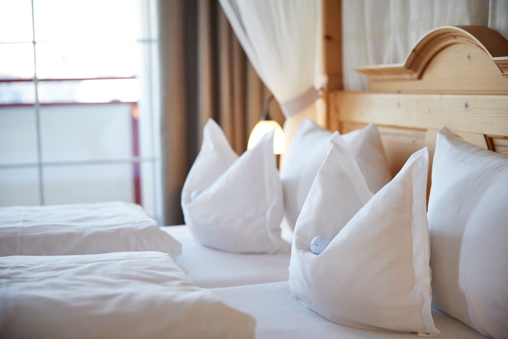 Deluxe Double Room, 1 Double Bed, Bathtub photo 3