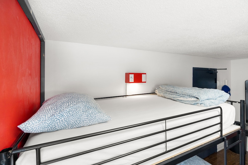 Bed in 4-Bed Dorm