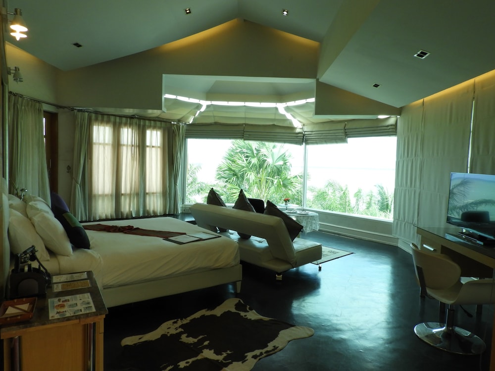 Penthouse photo 2