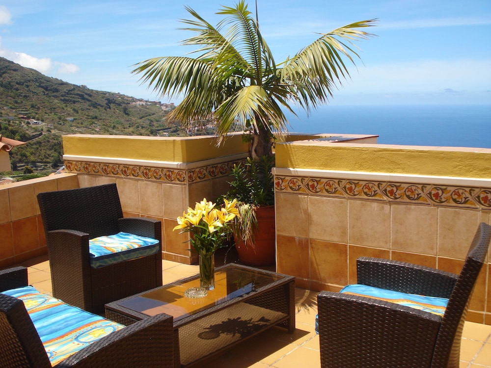Superior Apartment, Terrace, Sea View - Photo 2