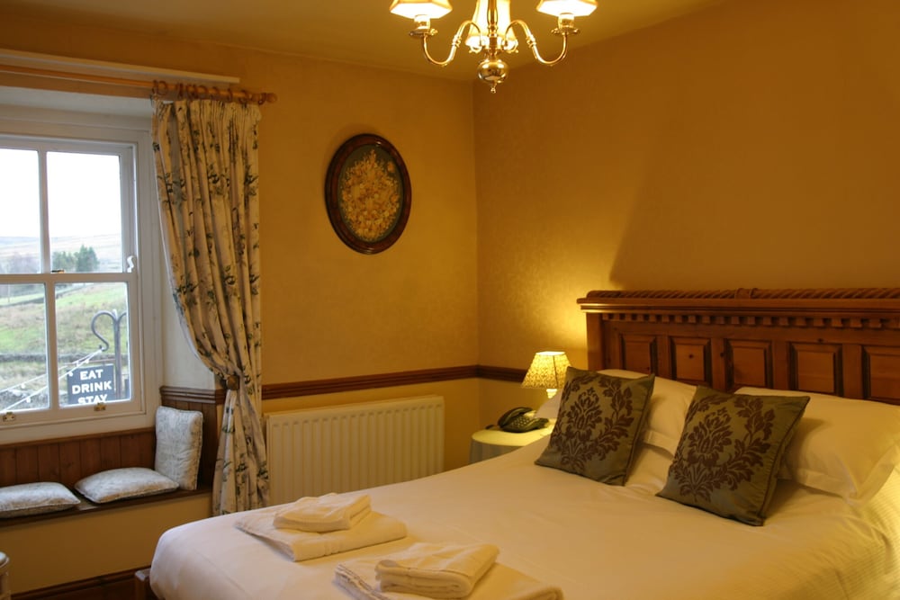 Principal double room 4, shower