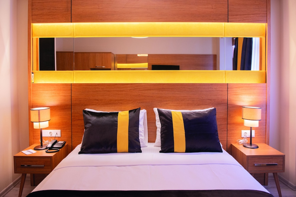 Economy Quadruple Room photo 3