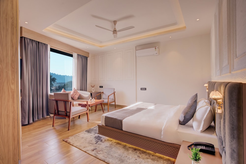 Deluxe Studio Suite