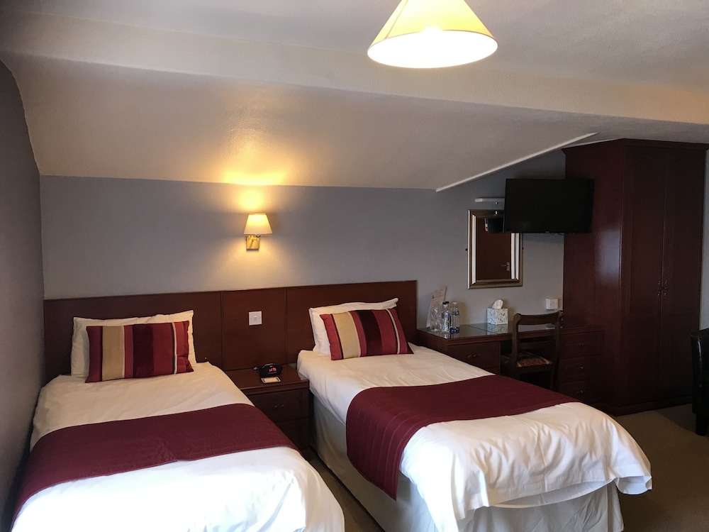 Superior Suite, Ensuite (2 adults & 2 children B&B) photo 3