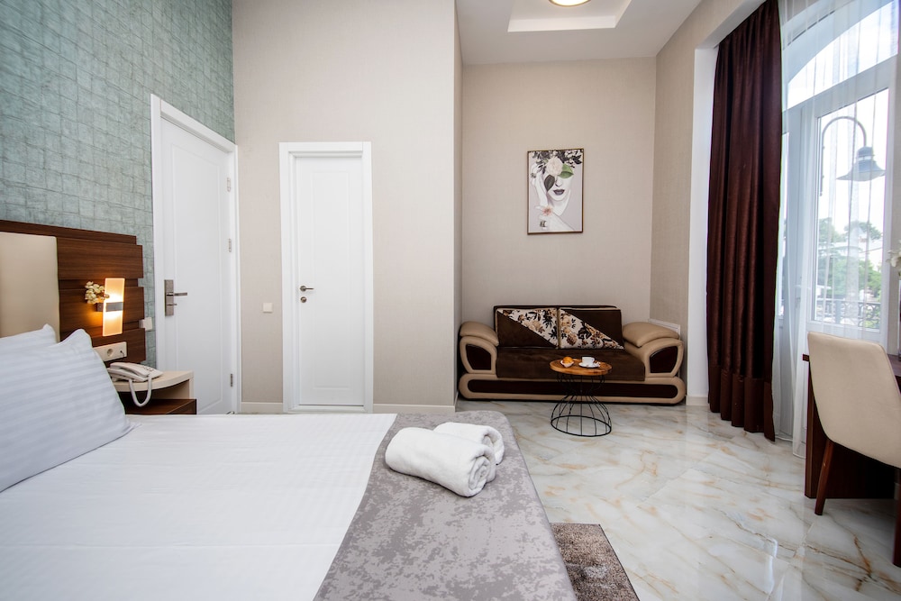 Deluxe Double with Balcony photo 1
