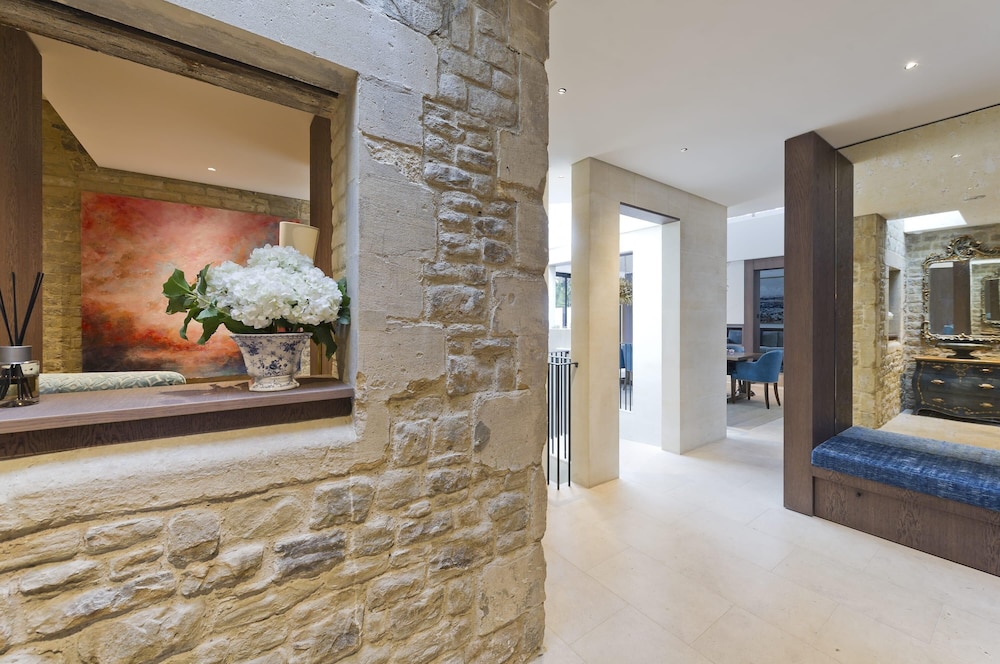Stunning 5 bed Fulham Home w Indoor Pool Sauna and Private Garden, Photo 20