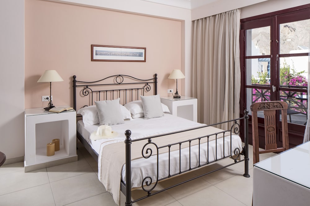 Superior Triple Room - Photo 17