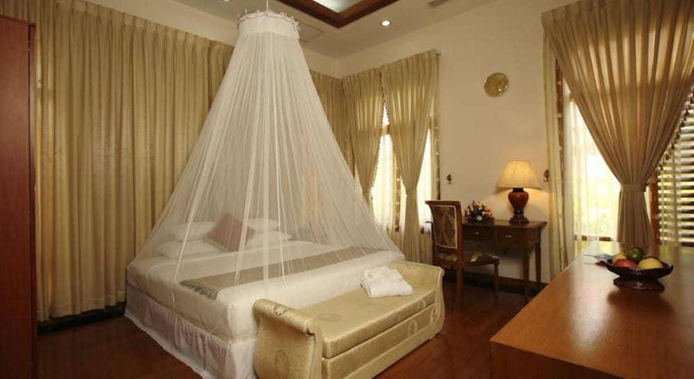 Myat Taw Win Suite photo 1