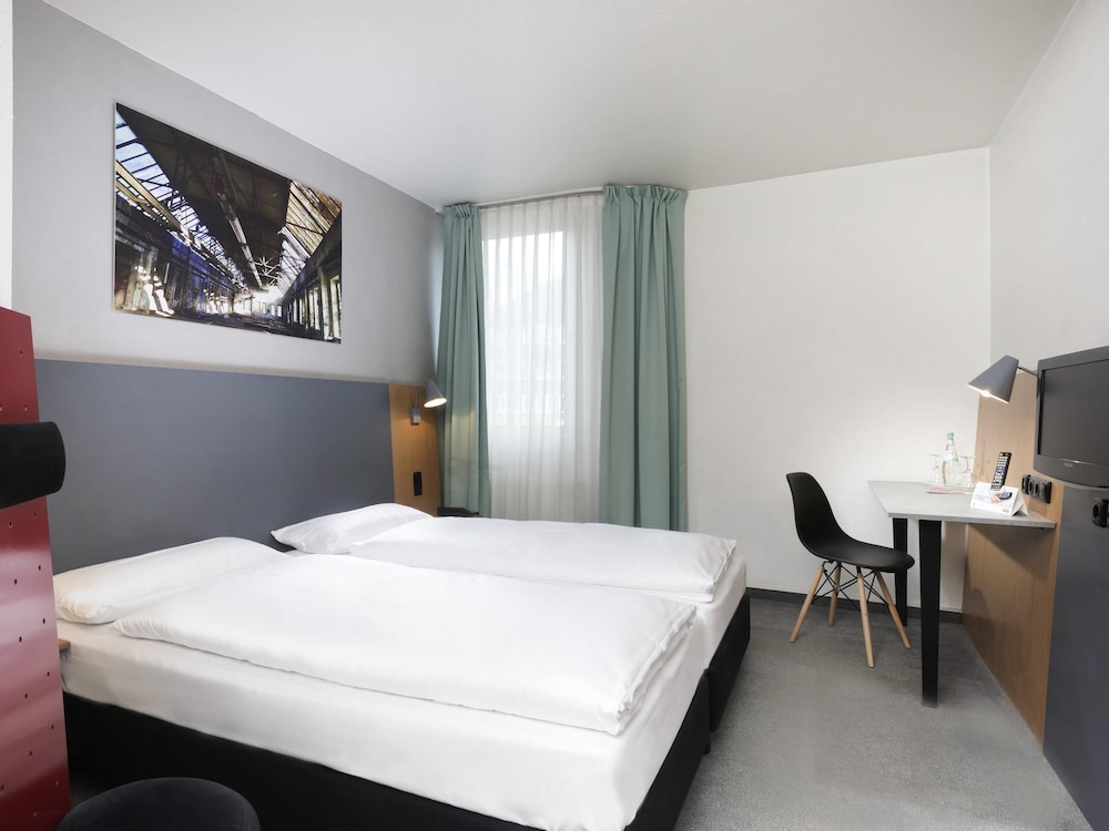 Superior Room, 2 Twin Beds - Photo 1