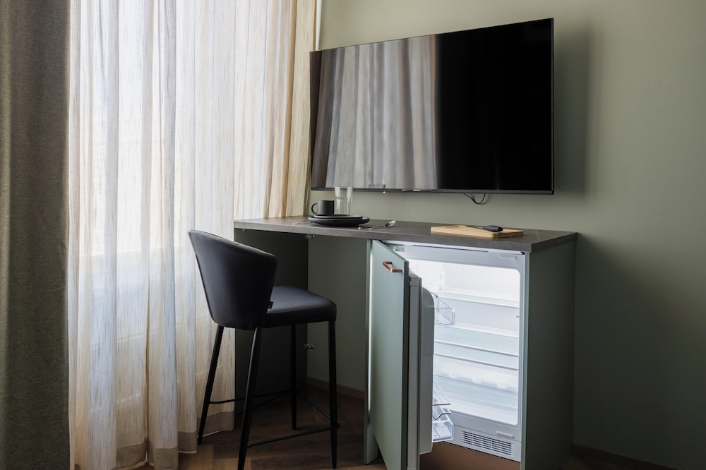 Single Room, Kitchen