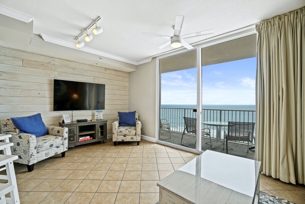 Condo, 1 Bedroom, Beachfront (606)