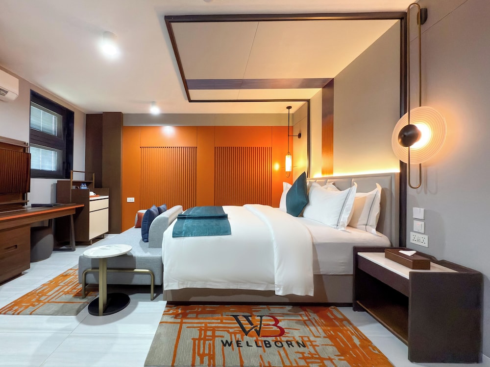 Deluxe Single Room