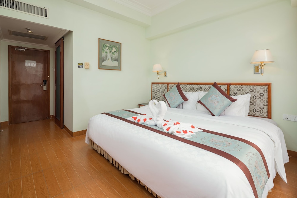 Deluxe Double Room photo 3