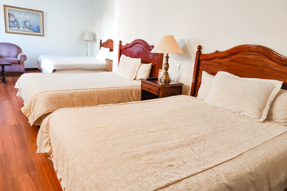 Standard Triple Room photo 3