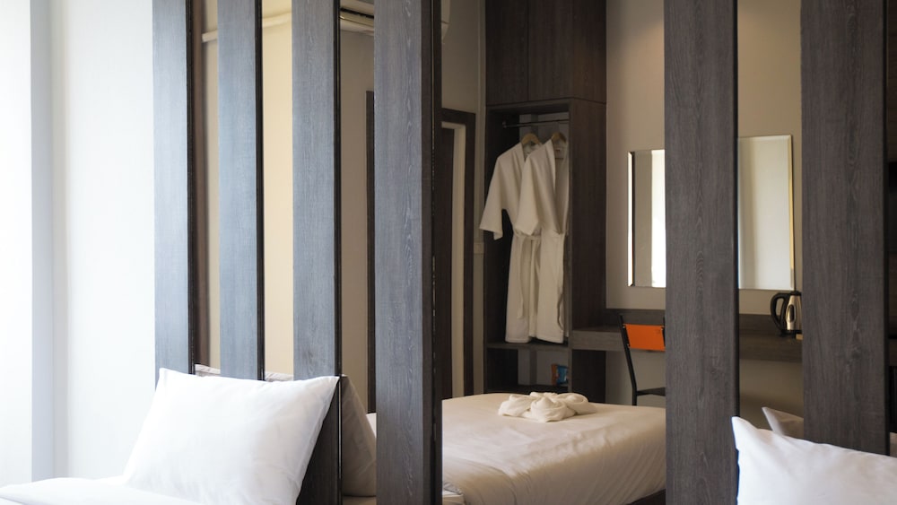 Luxury room photo 3