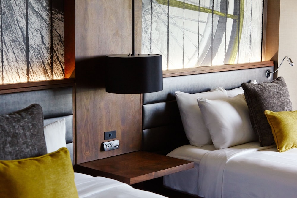 Room, 2 Queen Beds - Photo 3