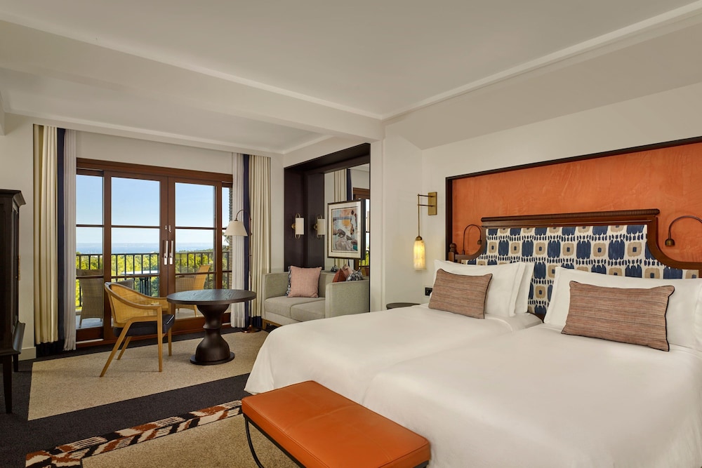 Grand Room, 1 Double Bed, Balcony, Bay View (Balcony)