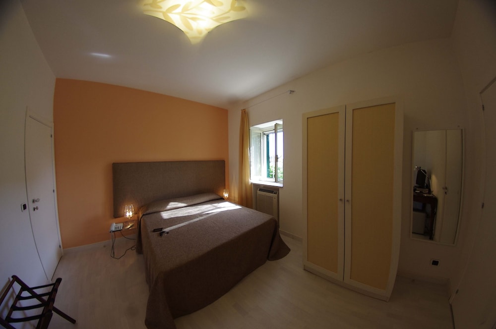 Triple Room - Photo 4
