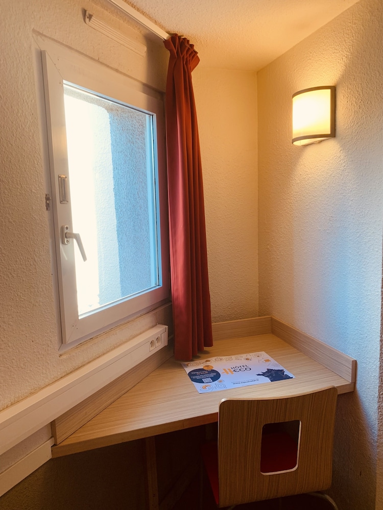 Basic Double or Twin Room photo 1