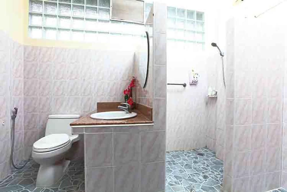 Deluxe Room with Private External Bathroom- Doojan photo 2